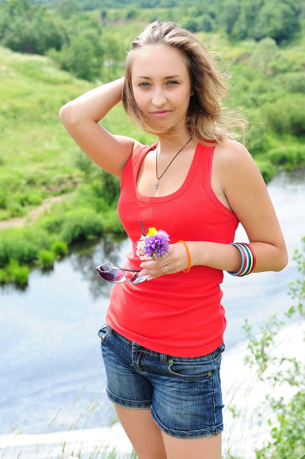 Нина, 40